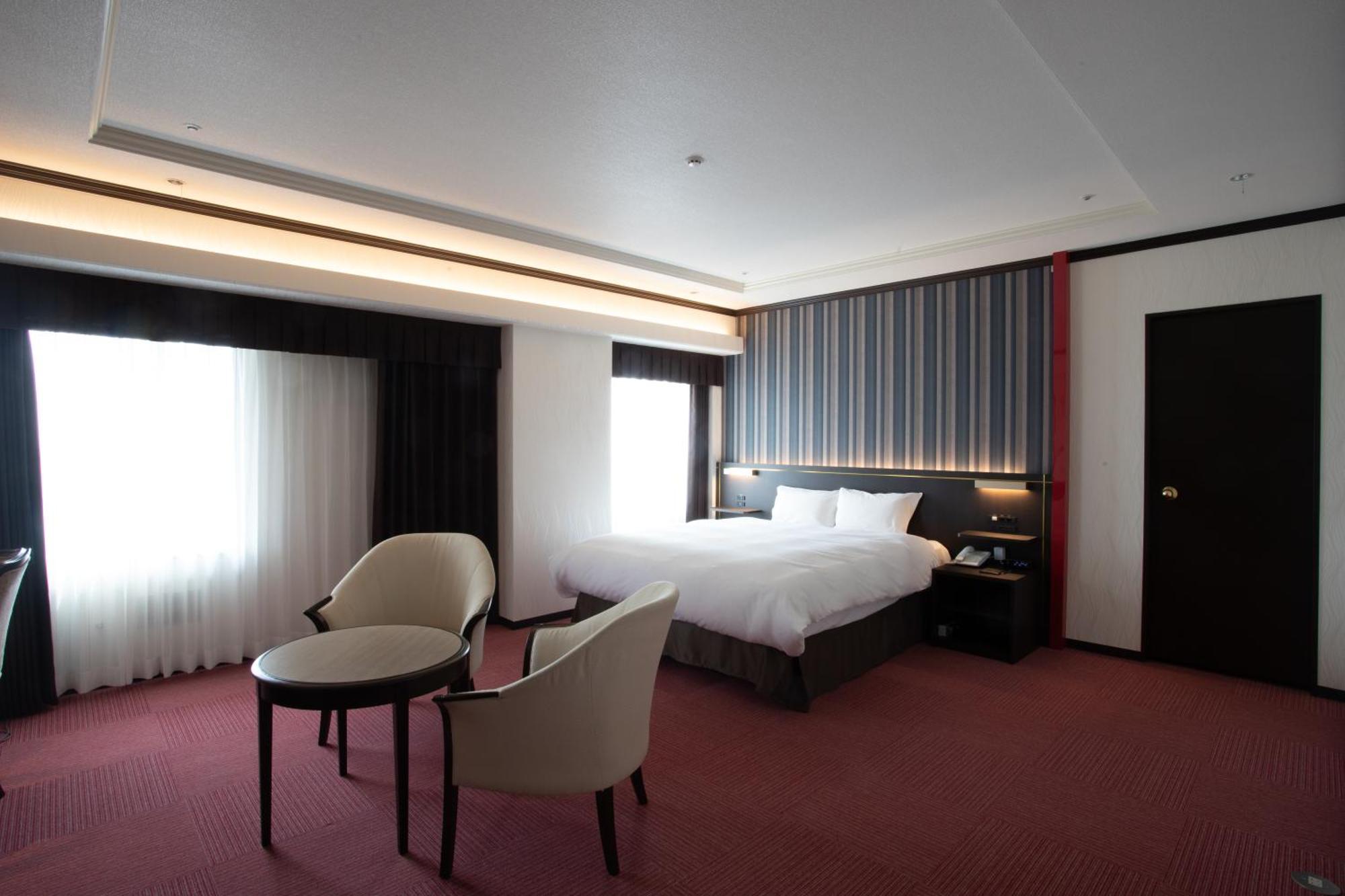Kobe Seishin Oriental Hotel Bagian luar foto