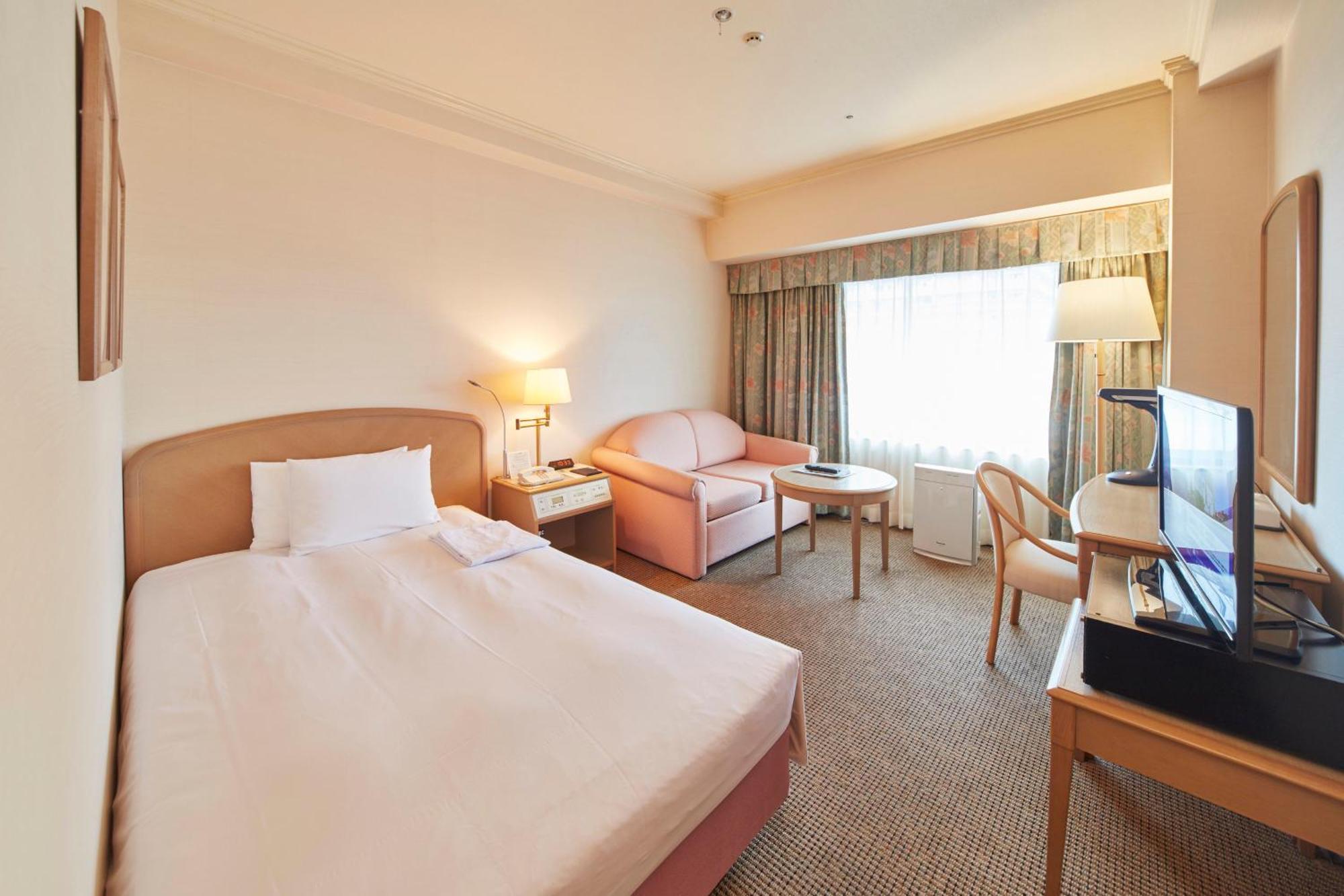 Kobe Seishin Oriental Hotel Bagian luar foto