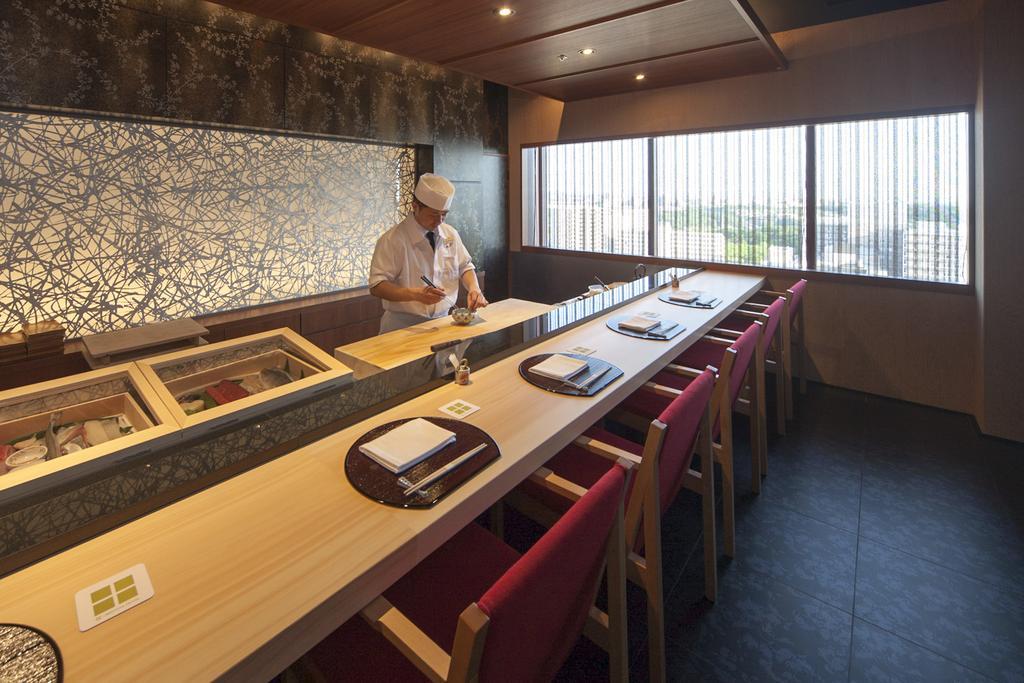 Kobe Seishin Oriental Hotel Bagian luar foto