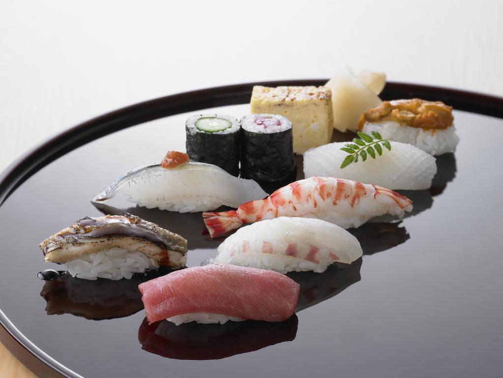 Kobe Seishin Oriental Hotel Bagian luar foto