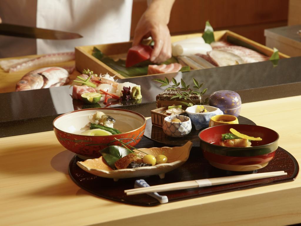 Kobe Seishin Oriental Hotel Bagian luar foto